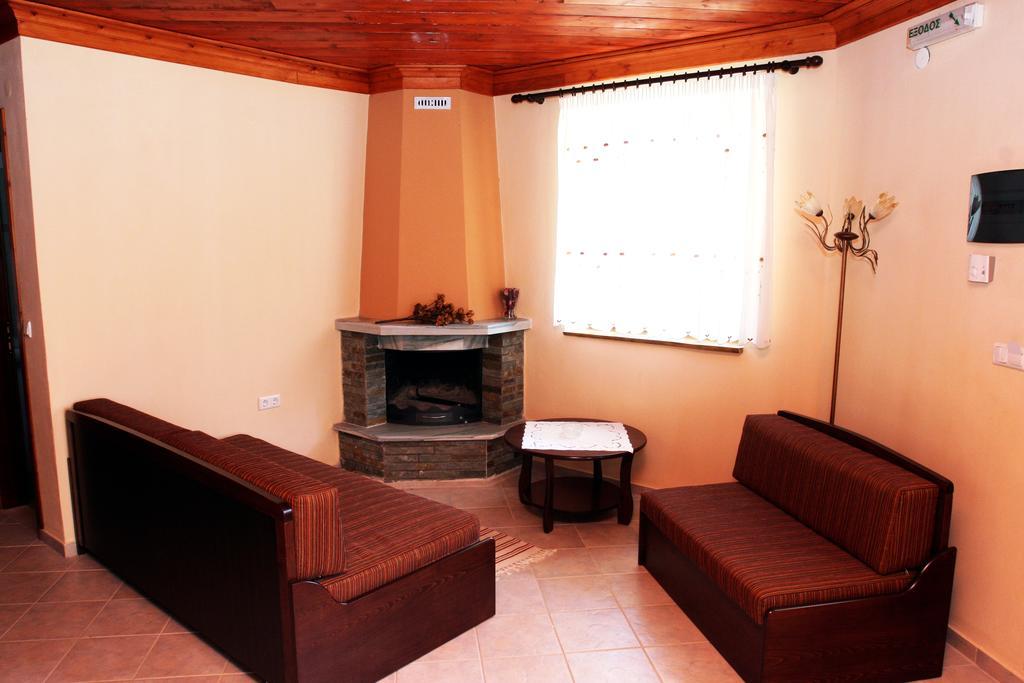 Guesthouse Alexandros Nestorion الغرفة الصورة
