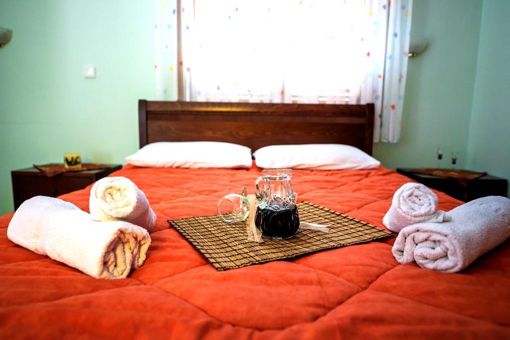 Guesthouse Alexandros Nestorion الغرفة الصورة
